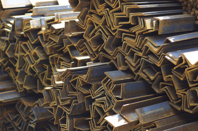 新車汽車配件中的金屬制品 品質(zhì)、功能與未來(lái)趨勢(shì)